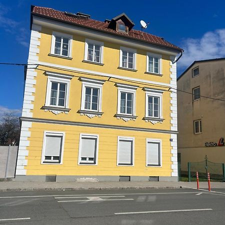 Grosse Ferienwohnung Klagenfurt am Woerthersee Exteriör bild
