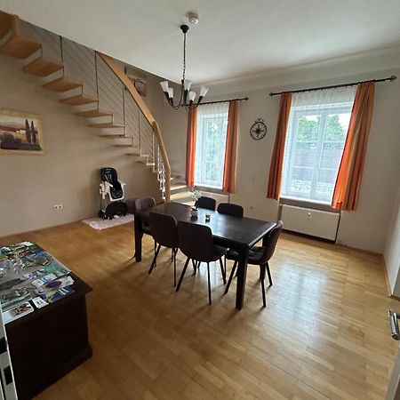 Grosse Ferienwohnung Klagenfurt am Woerthersee Exteriör bild