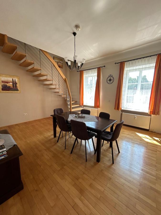Grosse Ferienwohnung Klagenfurt am Woerthersee Exteriör bild