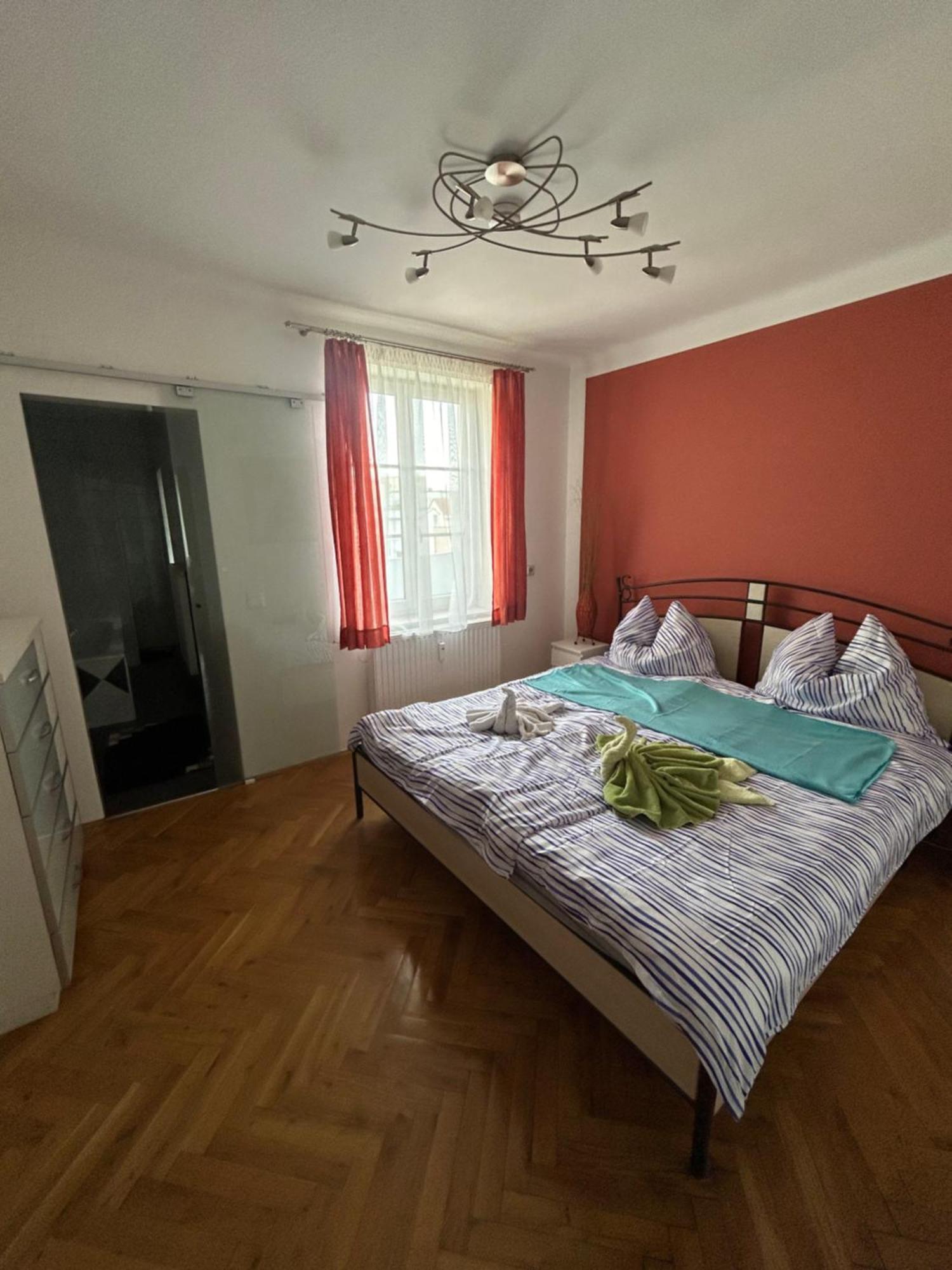 Grosse Ferienwohnung Klagenfurt am Woerthersee Exteriör bild